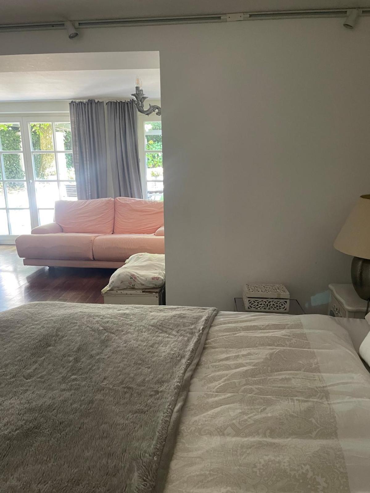 Luxus Wohnen Am Rhein Nah Der Messe Apartment