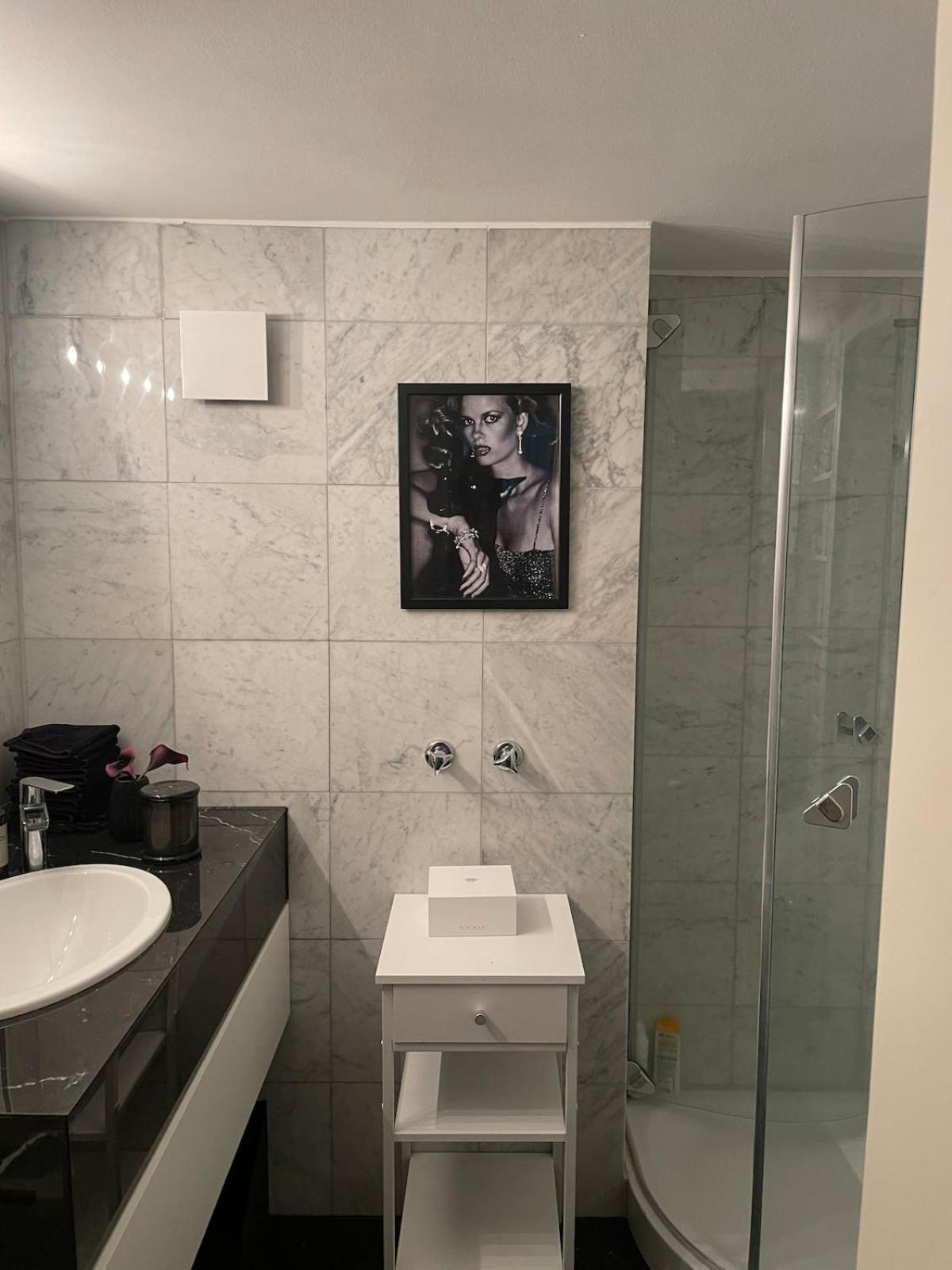 Luxus Wohnen Am Rhein Nah Der Messe Düsseldorf