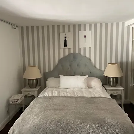 Apartment Luxus Wohnen Am Rhein Nah Der Messe Dusseldorf