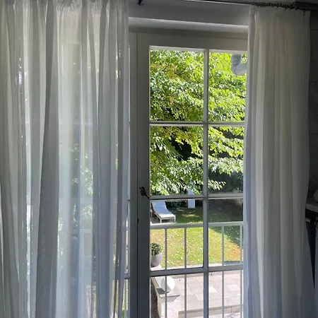 Luxus Wohnen Am Rhein Nah Der Messe Dusseldorf