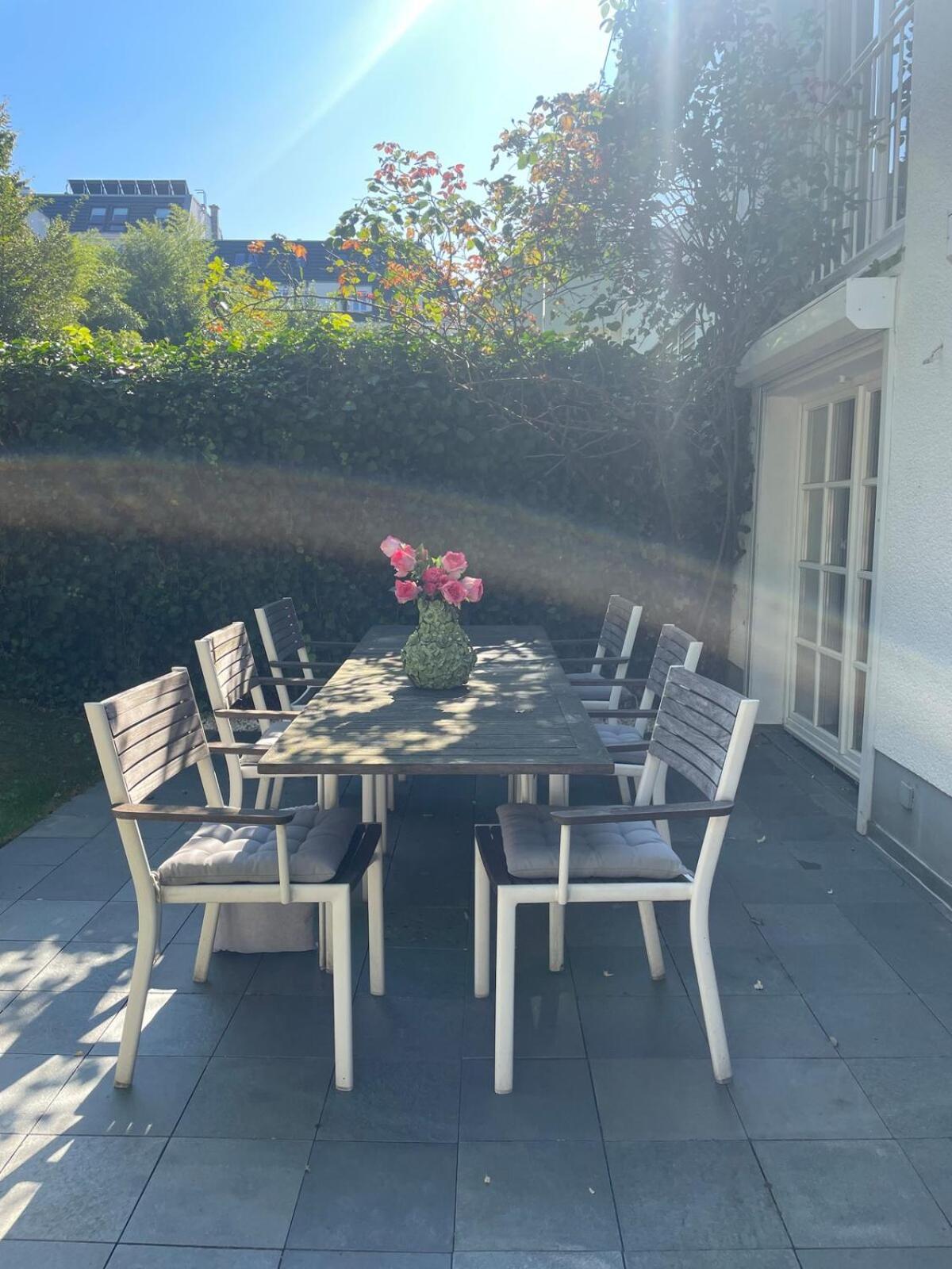 Apartment Luxus Wohnen Am Rhein Nah Der Messe Dusseldorf